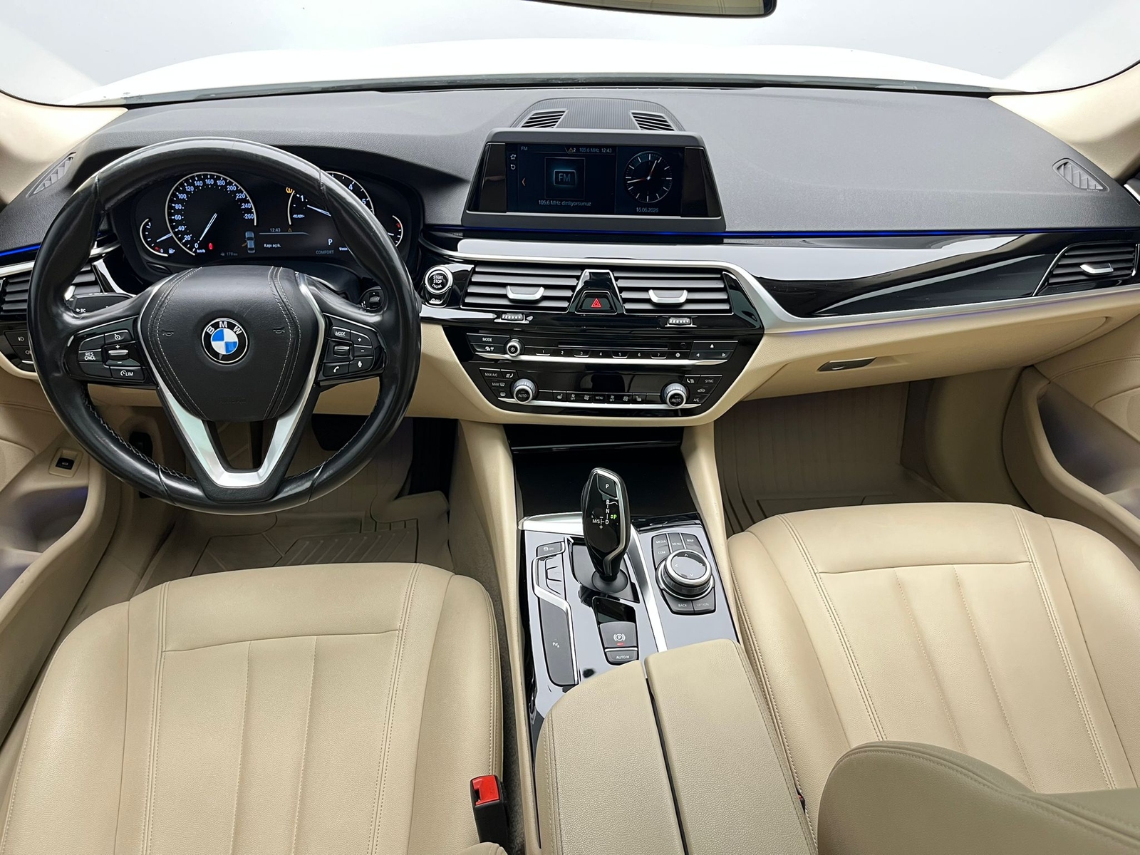 BMW 5 Serisi 520i Prestige araç fotoğrafı 8