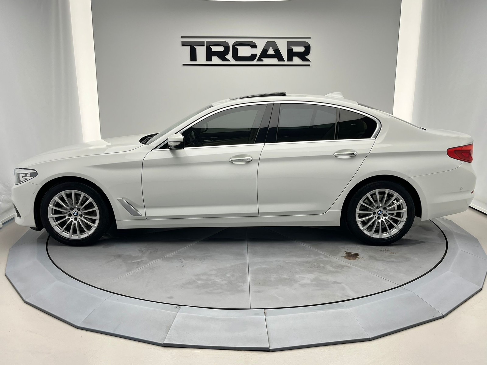 BMW 5 Serisi 520i Prestige araç fotoğrafı 7