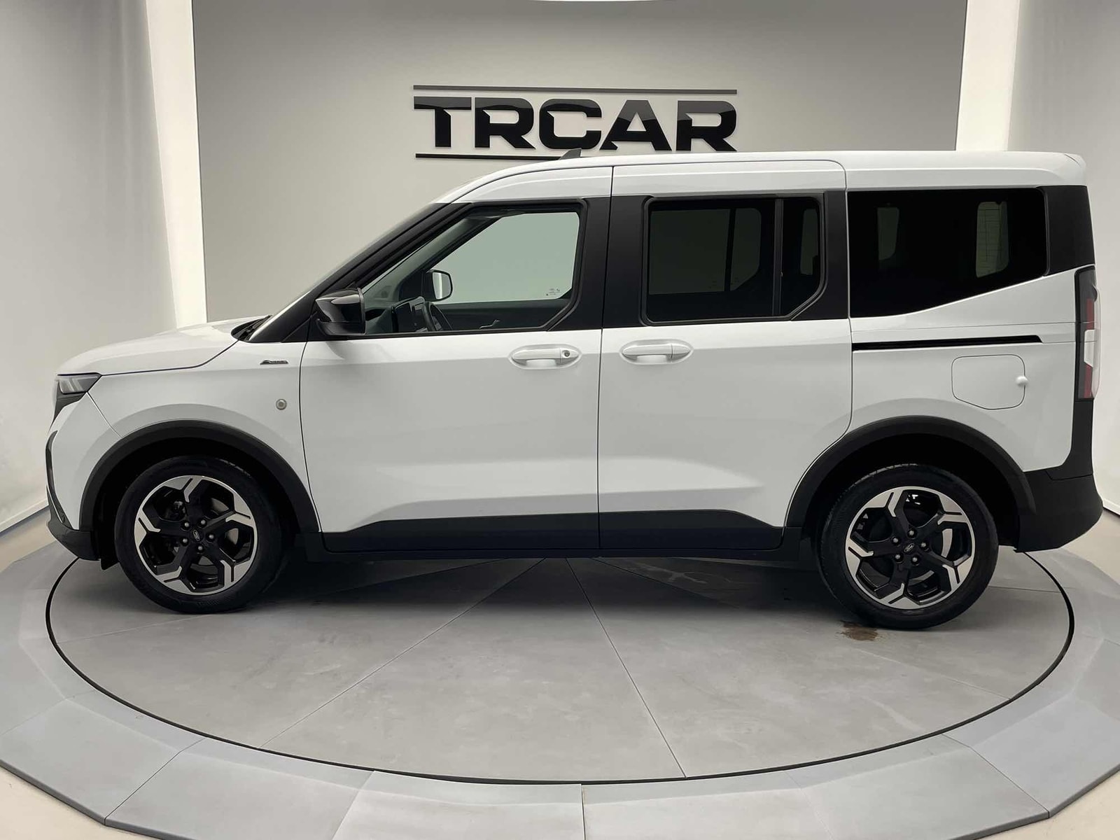 Ford Tourneo Courier 1.0 EcoBoost Active araç fotoğrafı 12