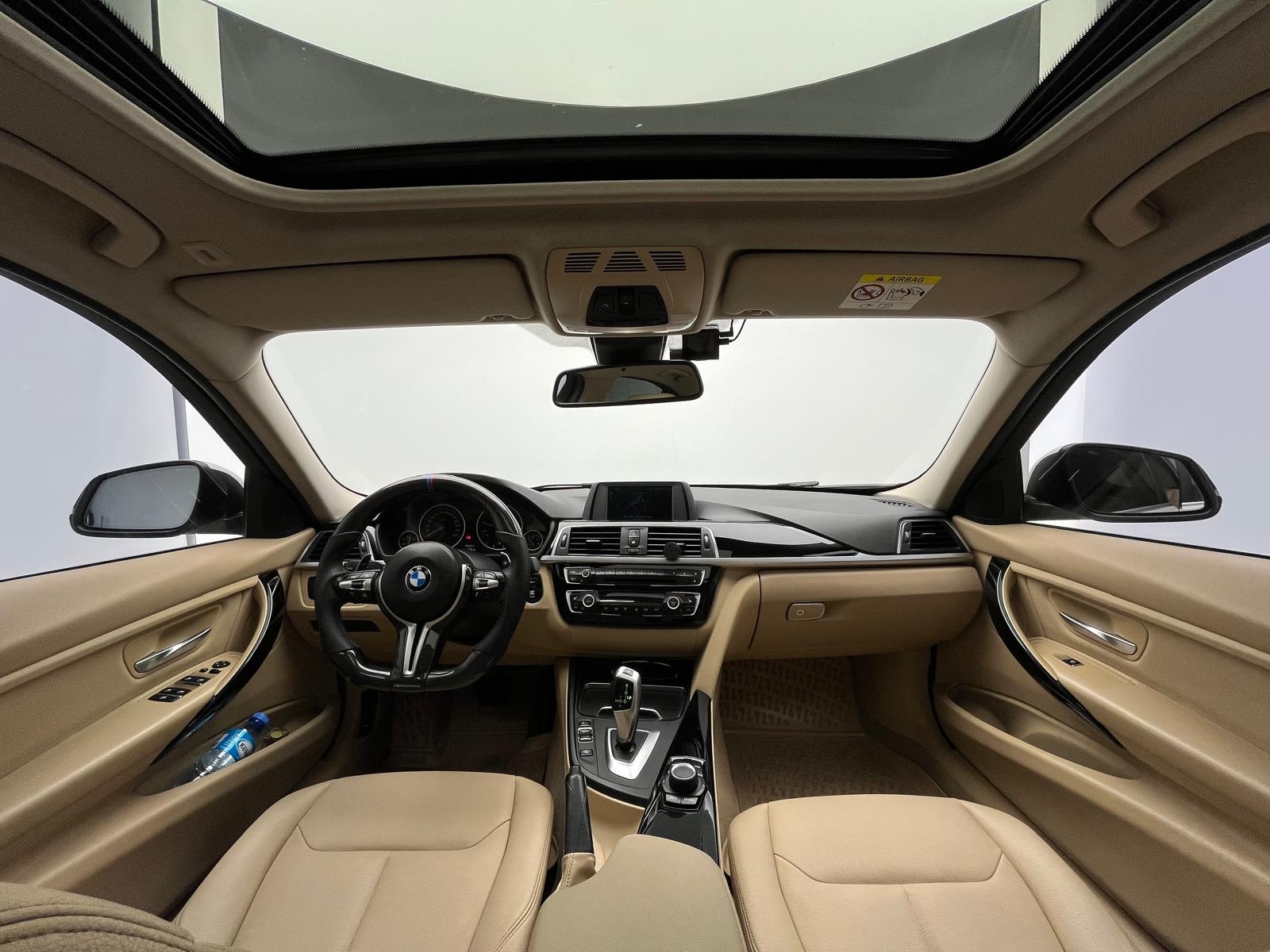 BMW 3 Serisi 318i Premium Line araç fotoğrafı 2