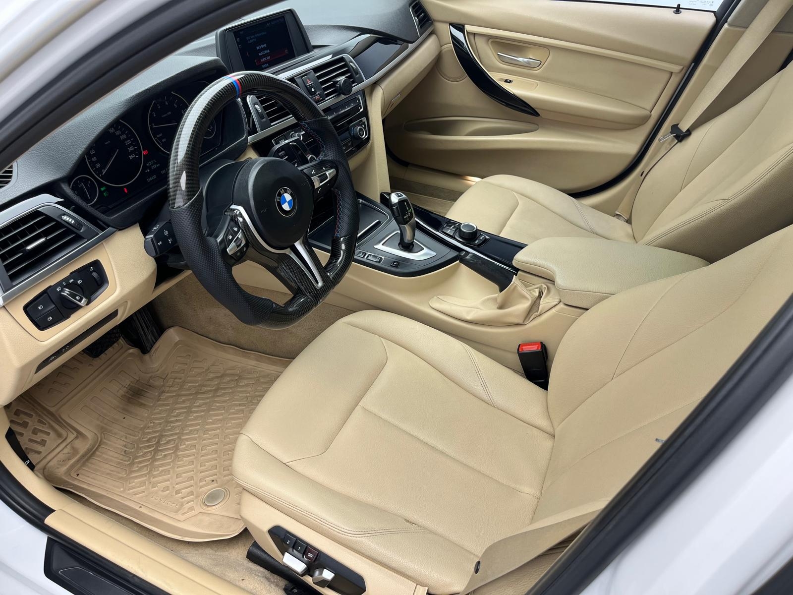 BMW 3 Serisi 318i Premium Line araç fotoğrafı 26