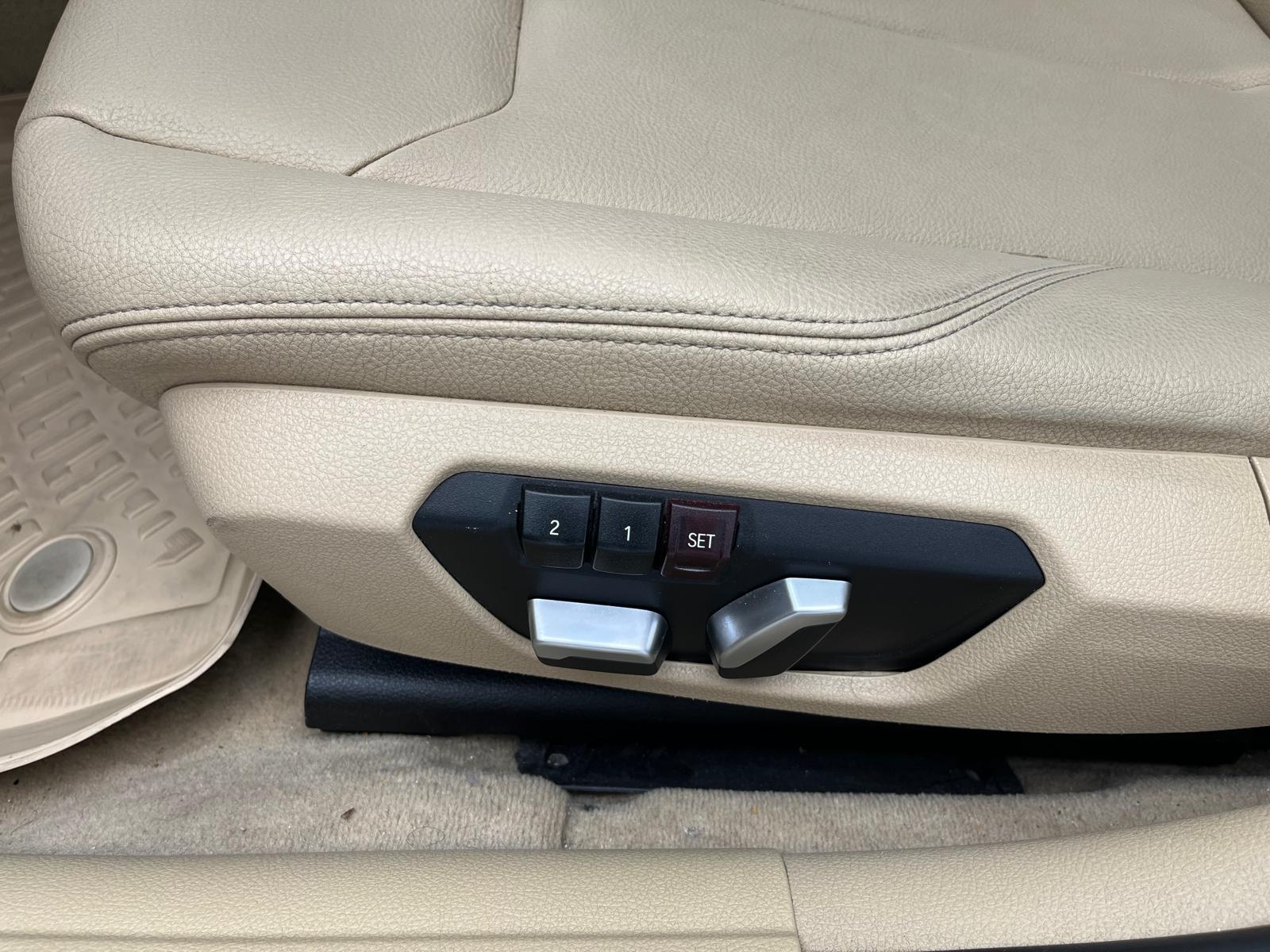 BMW 3 Serisi 318i Premium Line araç fotoğrafı 23