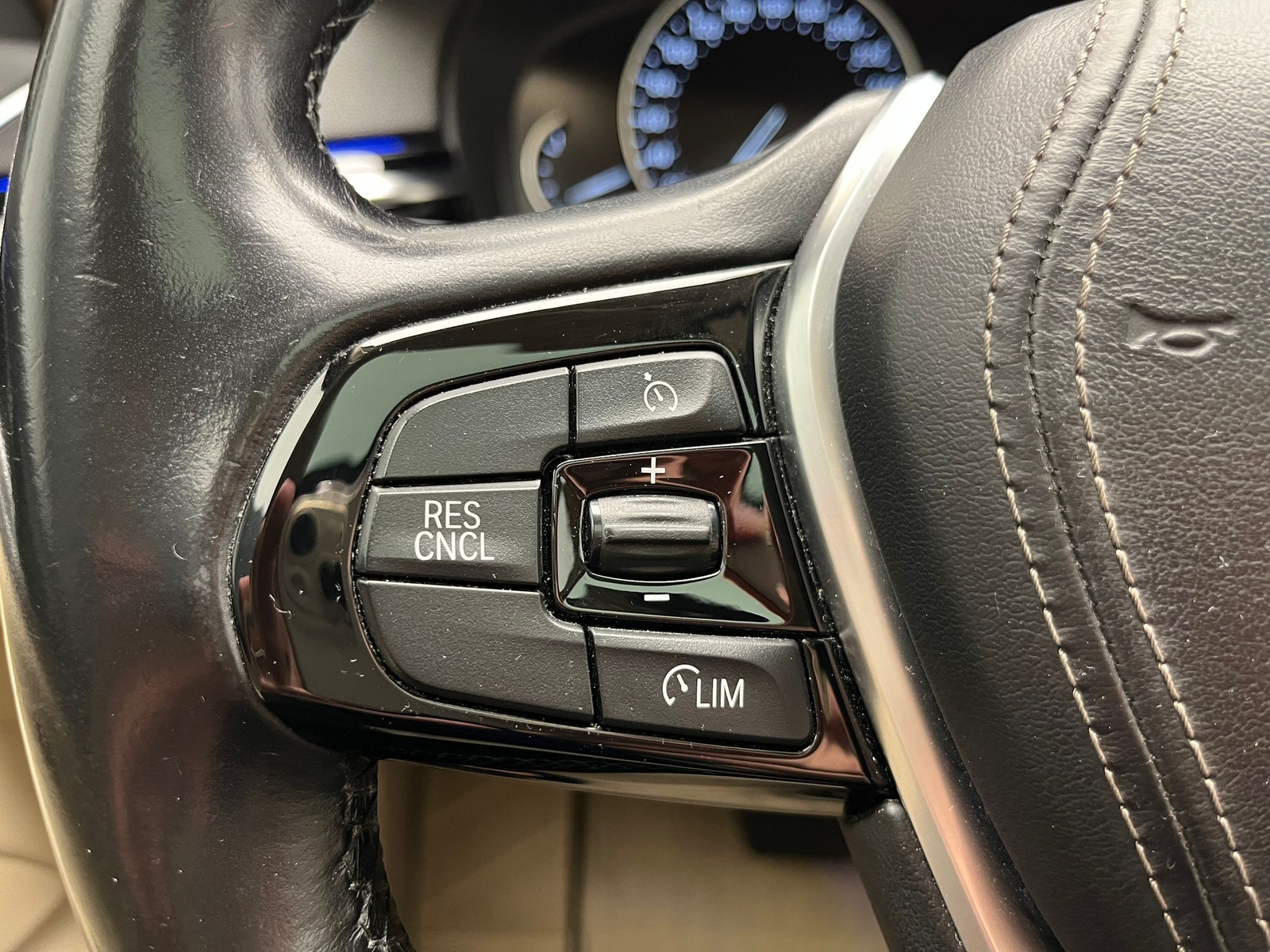 BMW 5 Serisi 520i Prestige araç fotoğrafı 23