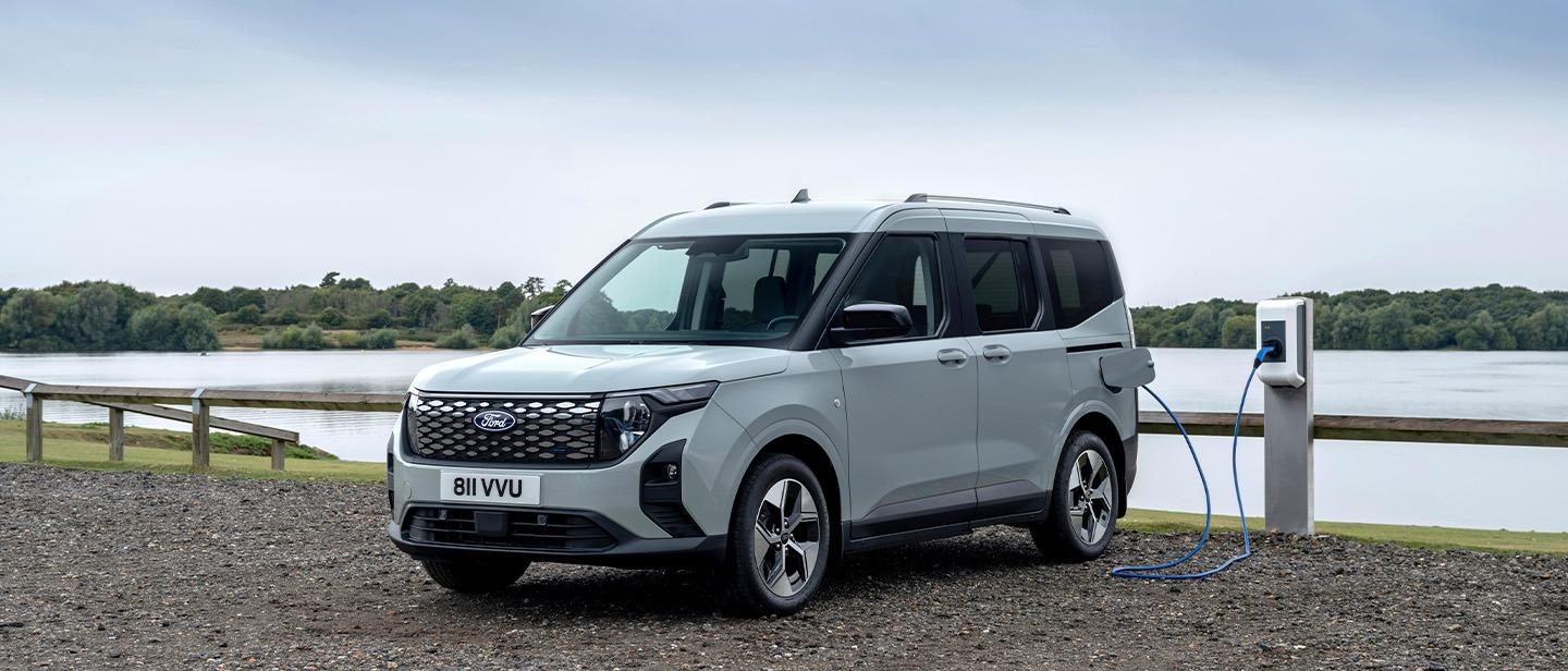 Yeni Ford E-Tourneo™ Courier